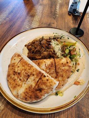 Hummus chicken shwarma