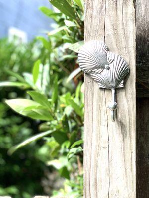 Shelling Out Back- {One Of The Many Types Of Coastal-Inspired Garden [Or Whatever-You-Want-It-To-Be] Hooks}