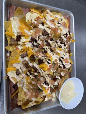 Pit-master loaded nachos!