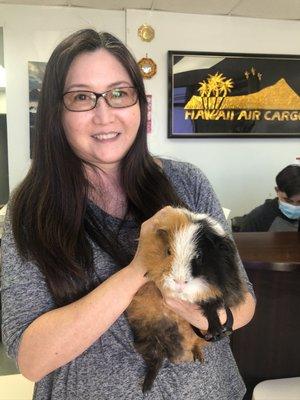 Julie got to meet my other guinea pig, Jon Jon. They always want to meet my whole family!