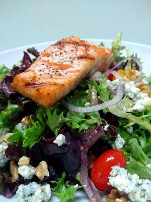 Metro Salad with Salmon