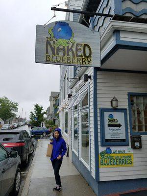 Storefront of The Naked Blueberry