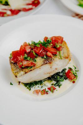 Mahi Mahi with tomatos and creamed spinach