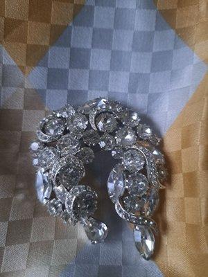 Stunning brooche