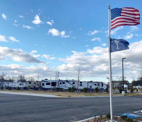 Proudly flying the US and South Carolina state flags at CrossRoads Coach Resort RV Park in Lake City, SC.