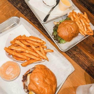 Gooey garlic burger, classic burger, rip fries, cheese sauce, gooey butter cupcake