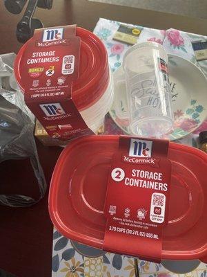 Storage containers