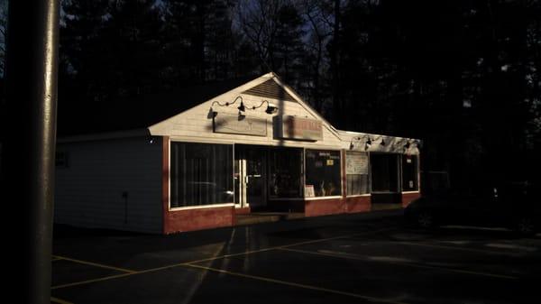 Storefront on E Main Street / 123