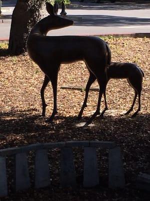 Statues grazing