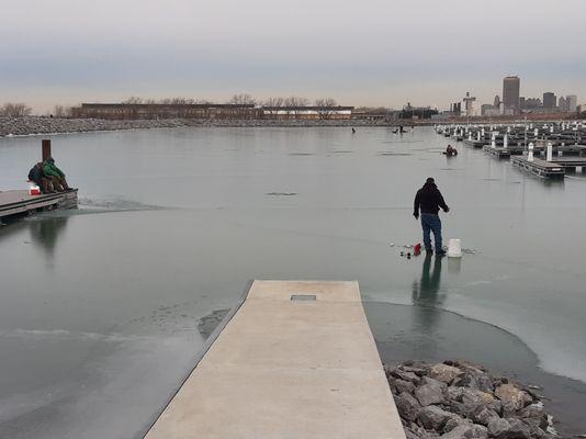 Ice-Fishing in the harbor