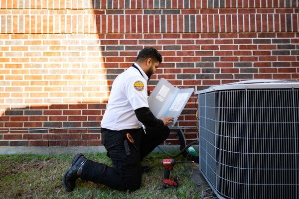 For the BEST HVAC Tune-Up in Dallas-Fort Worth, call Milestone! Your system will run smoothly all year long.