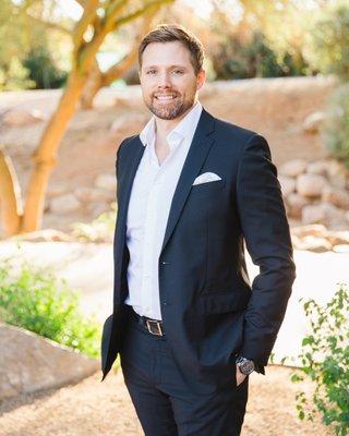 Dr. Clay Forsberg Phoenix Magazine and AZ "TopDoc" in Face and Body