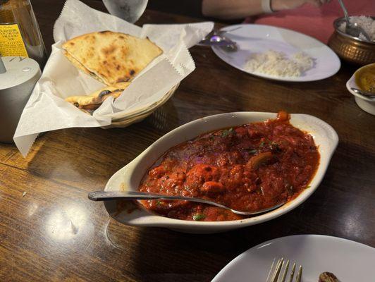 Chicken Vindaloo with a plain naan