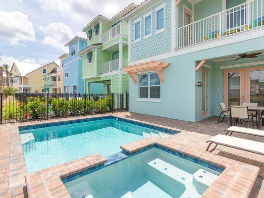 Private Pool and Hot tub