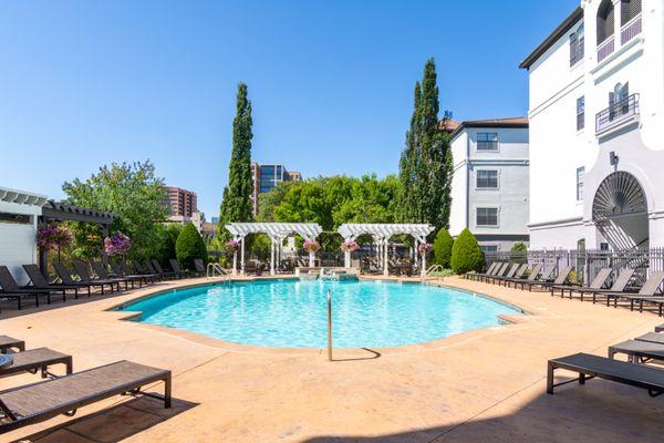 Sparkling Outdoor Pool Deck