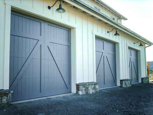 Custom Farmhouse Carriage Garage Doors | The Bay Area's Premier Manufacturer
 
 https://bit.ly/2­lLe19k