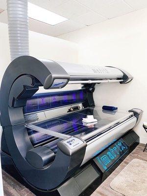 Diamond level tanning bed