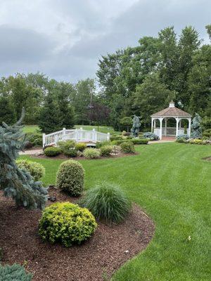 Outdoor area for weddings pics and ceremony in the gazebo.