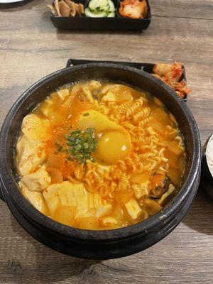 Seafood Tofu Stew (with ramen)