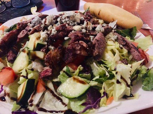 Steak and Bleu Salad