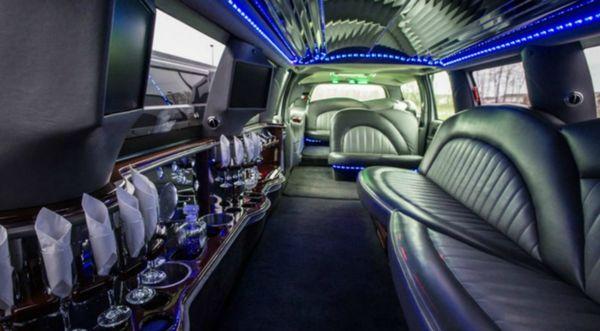 Comfy Limo Rides