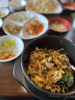 Dolsot bibimbap