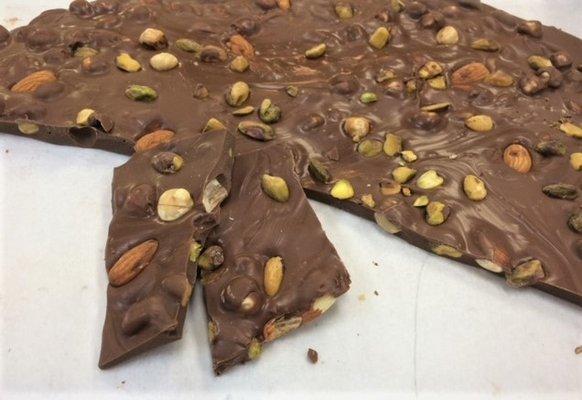 Our three Roasted nuts bark comes in either Milk or Dark Chocolates, loaded with Pistachios, Almonds and Hazelnuts with a touch of sea salt.