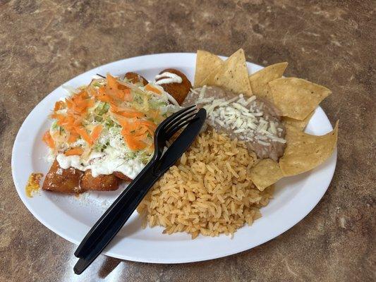 Enchiladas de pollo y queso