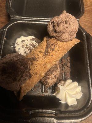 Oreo cannoli