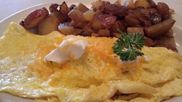 Their Philly omelet is full of sautéed  mushrooms and cream cheese! Yummy!