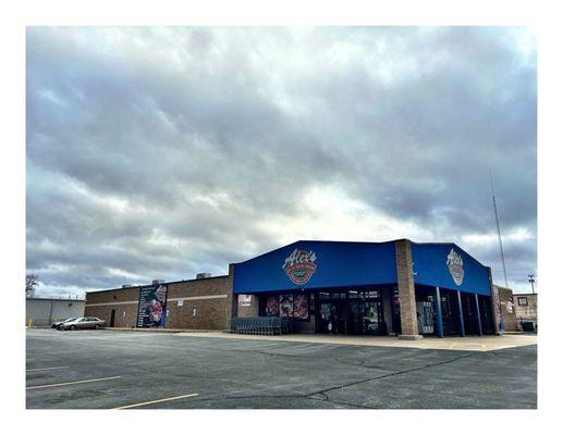 Alex's Butcher Shop. 15900 S Wood St, Harvey, IL  Butcher Meats  Fishes Vegetable Fruits Wholesale Open for Public. Cool!