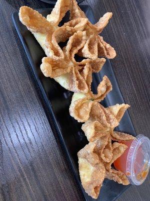 Cream Cheese Rangoon! Crispy and flavorful!!!