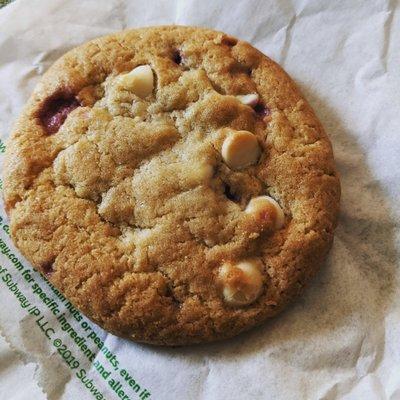 Raspberry Cheesecake Cookie