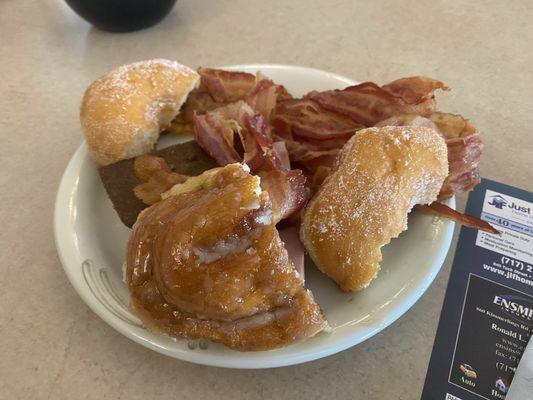 They still cut the donuts and baked goods in half. Bacon was almost perfect!!