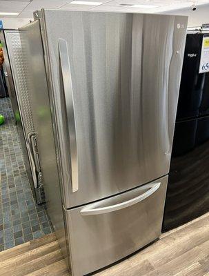 LG Bottom-Mount Refrigerator in Stainless Steel