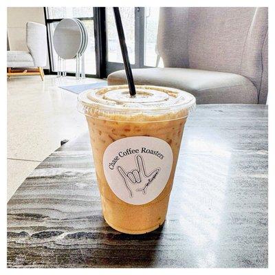 Iced vanilla latte