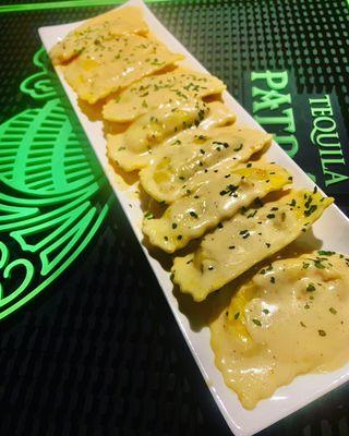 Garlic Alfredo with herbs on Lobster & Cheese ravioli