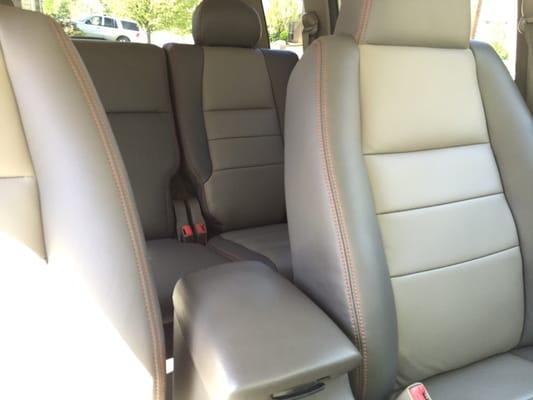 2005 Jeep Liberty, two tone leather, orange stitching.