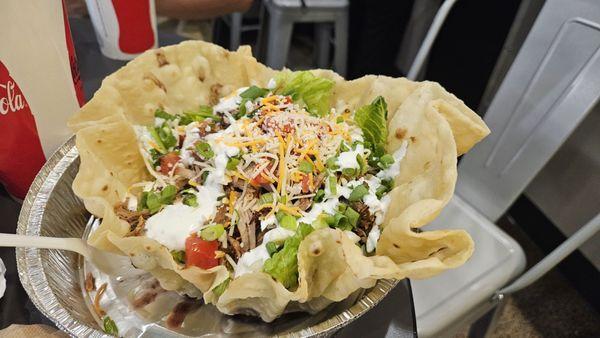 Taco salad carnitas