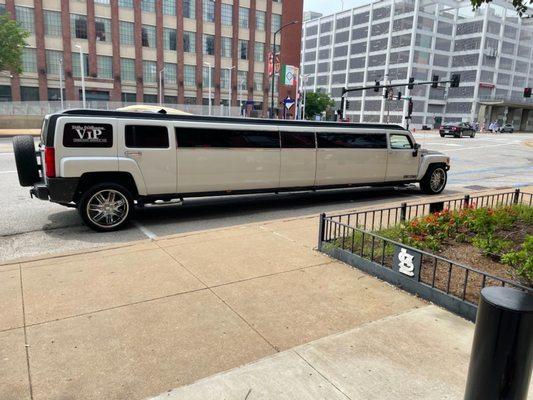 H3 Hummer Limousine