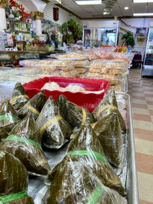 10/23 Vietnamese shop a few doors left of Sweet-hut (before the big grocery store).  Owner used to own Nam Phuong.