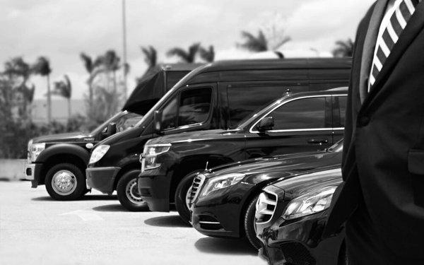 Black across and SUV Transportation service