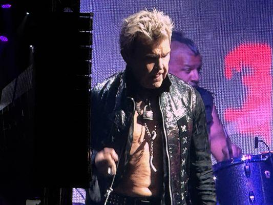 BILLY IDOL