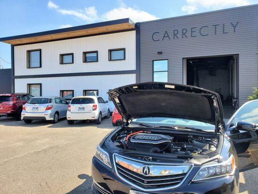 Carrectly Auto Care - best auto repair, body shop, detailing, wash, ceramic coating, mechanic and auto upholstery techs in Chicago