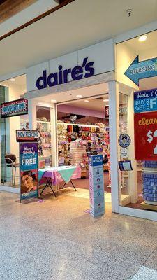 Claire's