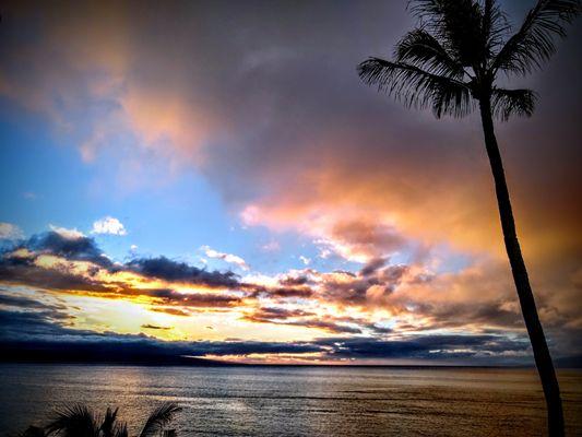 Breath taking views from your lanai.  Come stay with us.  Annie's Surf Shack, your Zen getaway.