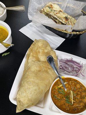 Chole bhatura