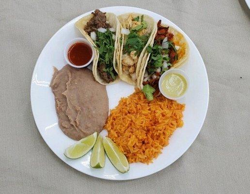 what a great looking taco plate