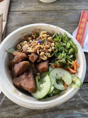 Bun noodles with fried tofu