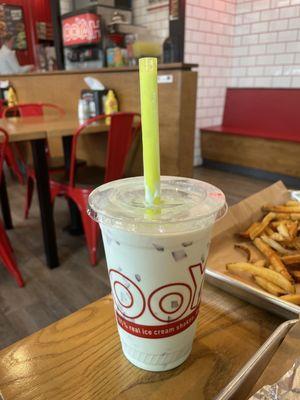 Mint Chocolate Chip Milkshake Big Moo size